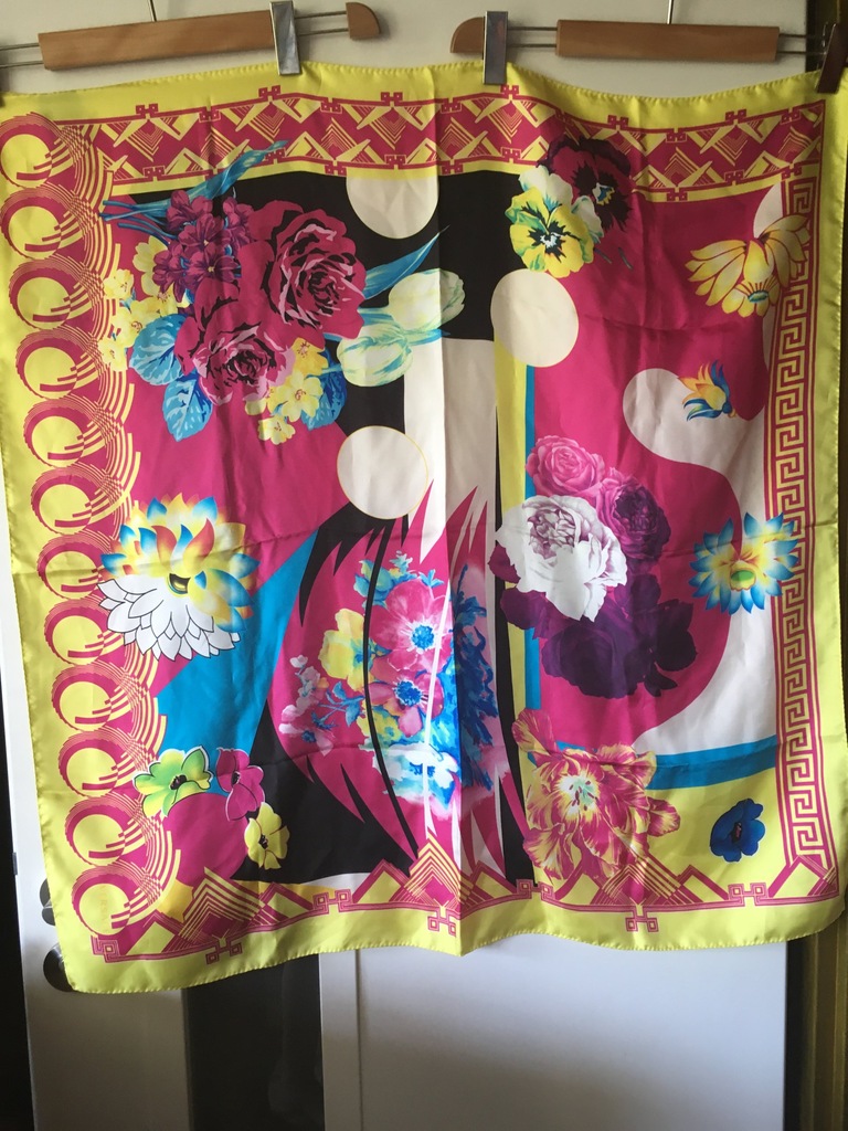 Versace nowa jedwabna oryginalna apaszka metka BCM