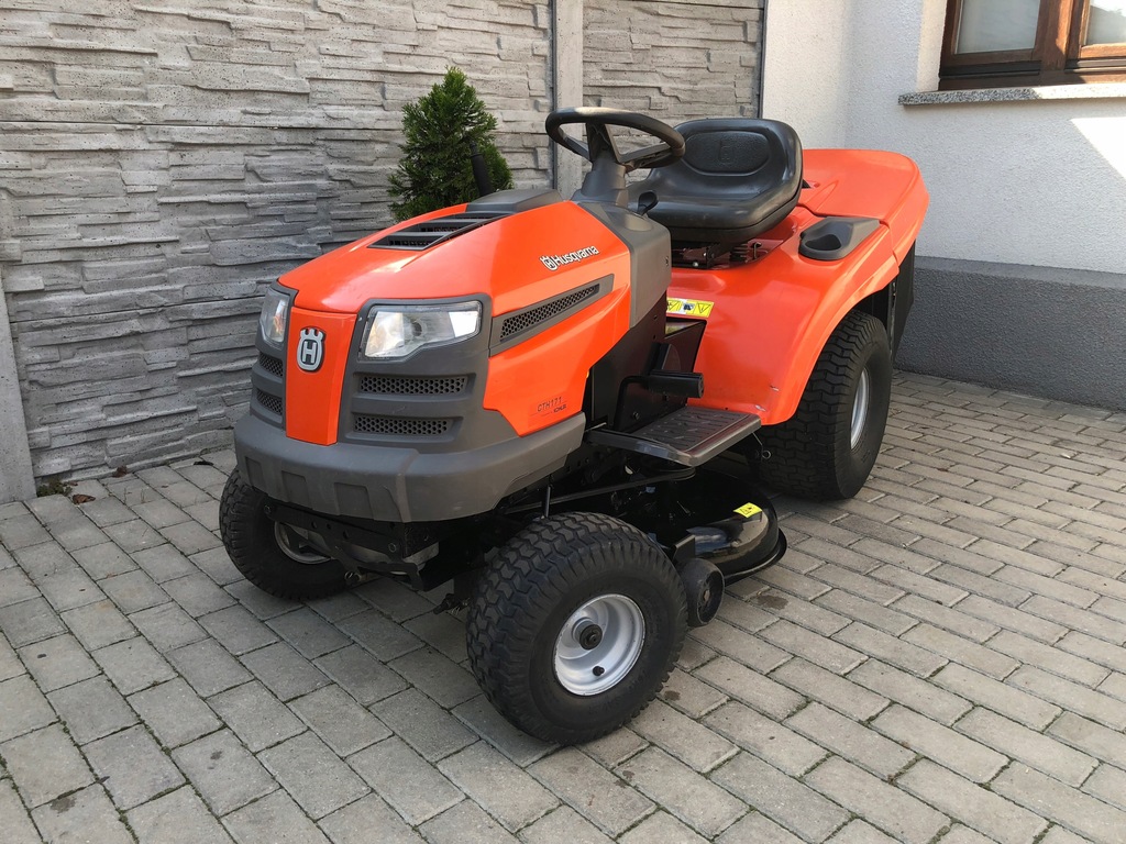 KOSIARKA TRAKTOREK HUSQVARNA CTH 171 17KM Z POMPĄ