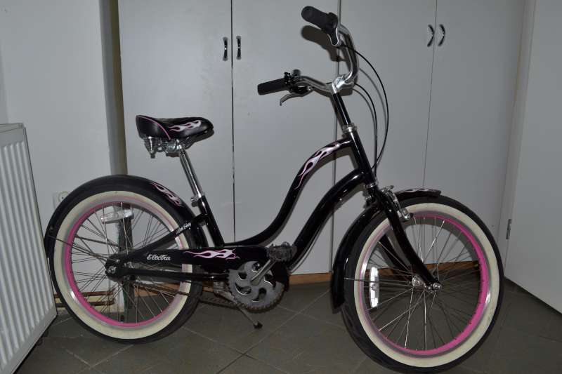 Electra little betty hotsell