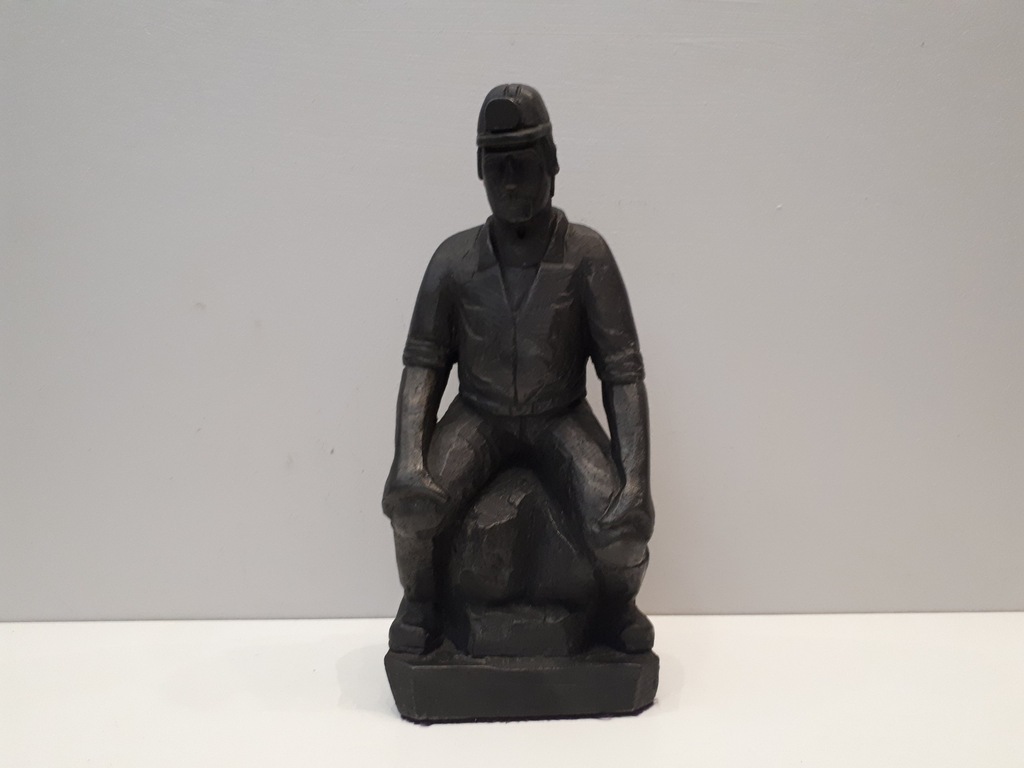 Figurka rzeźba z węgla górnik 25 cm 442/18-1