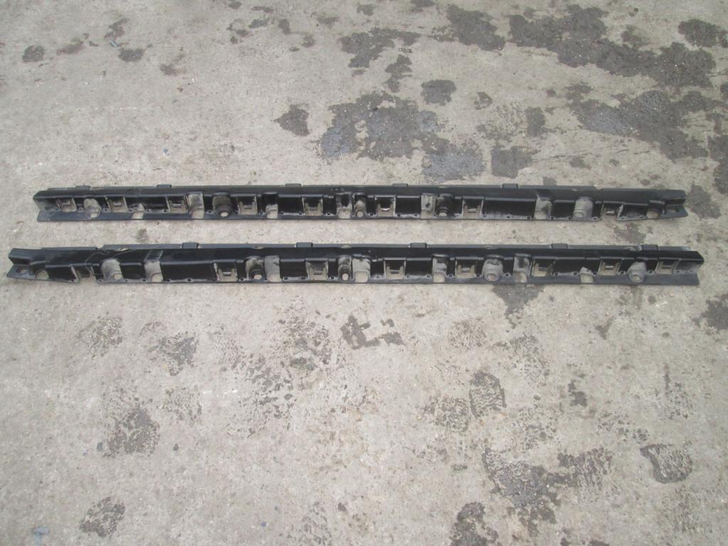 mouldings below caps threshold BMW X6 E71