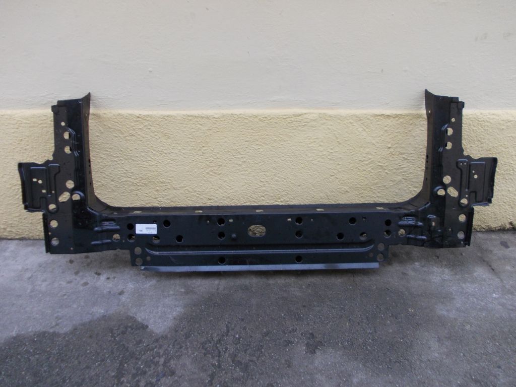 BMW X5 X-5 E70 E-70 rear panel pillar rear.