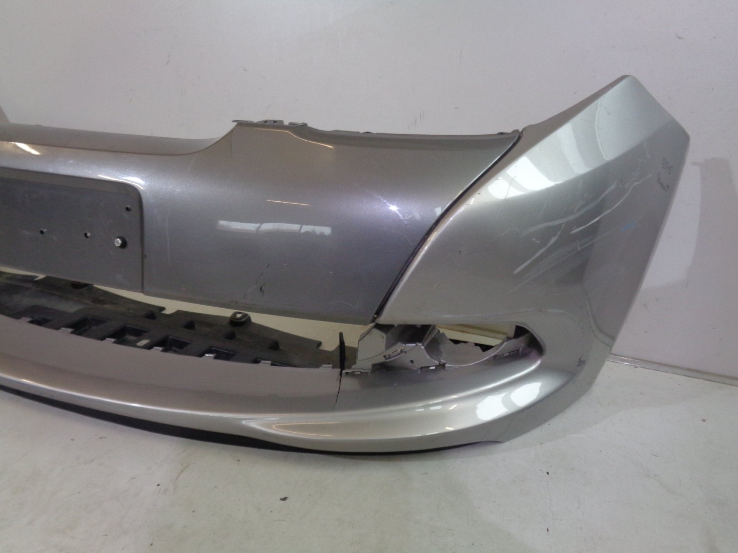 Paraurti anteriore RENAULT NR 8545