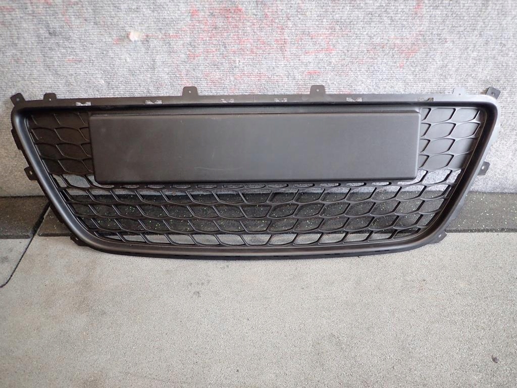 lüftungsgitter der stoßstange HYUNDAI I30 07
