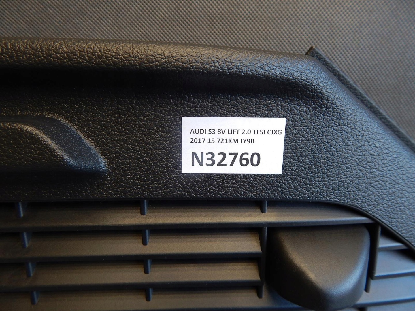AUDI S3 8V boot upholstery right 8V3863880B
