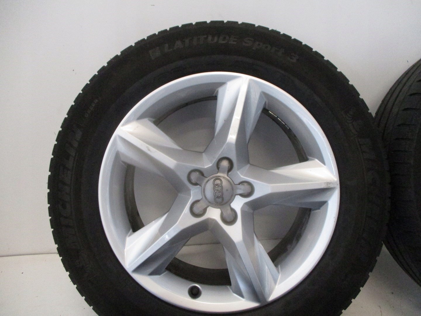 wheels discs tyres Audi Q5 Q-5 8R0 R18 15R ET39