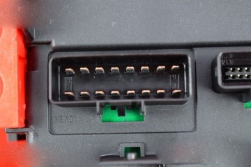 фото thumb №5, Коробка запобіжників opel signum 1.9 cdti 150 km 03-08