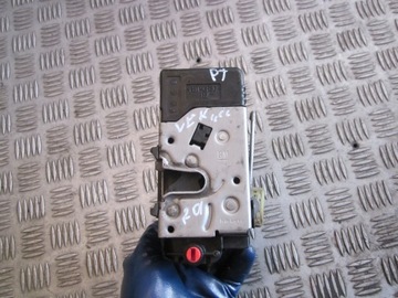 фото thumb №4, Замок правый задняя opel vectra c 02-05r