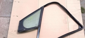 фото thumb №1, Скло ліва передня трикутник peugeot 308