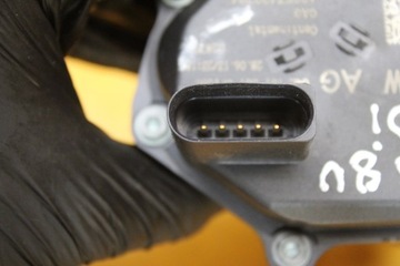 фото thumb №6, Дросельна заслінка audi a3 8v 1.6 tdi clh 04l131501c