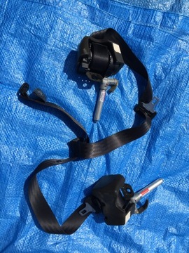 фото thumb №1, Volvo s40 v50 04-07 pas безпеки задня задній