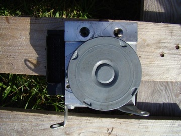 фото thumb №4, Bmw x1 e84 насос abs 6850226 x drive