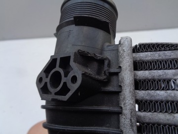 фото thumb №5, Радиатор интеркулер audi a6 c6 2.0tdi 4f0145805a