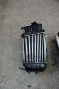 Toyota yaris ii 1,4 d4d / інтеркулер 78437 km фото №1