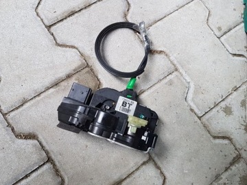 Замок двері зад правий opel astra j iv 13503788 bt фото №1