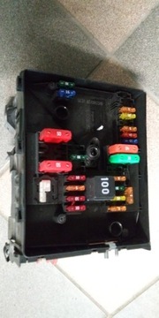 Коробка предохранителей golf vi 1.6 tdi 1ko937132g фото №1