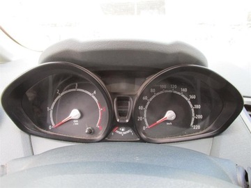 Панель приборов ford fiesta mk7 tdci, фото