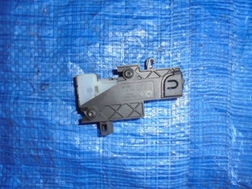 Shock absorber covers fuel mercedes w212 a2048200072, фото