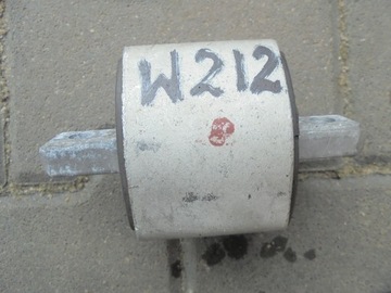 Bracket boxes mercedes w212 a21224018, фото