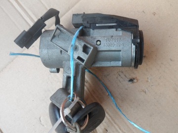 Toyota yaris 1 99-05 ignition lock+ key, фото