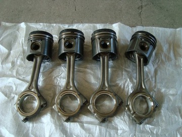 Mercedes atego axor 1224 1229 piston om 906 la, фото