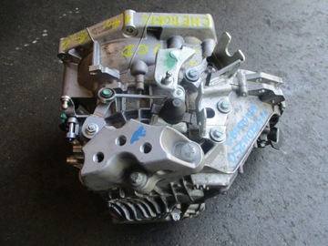 Gearbox jeep cherokee 2. 0d mechanical 4x4, фото
