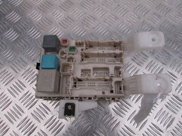 Fuse box toyota prius 2 1.5 2007, фото