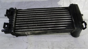 Focus mk3 1. 6tdci интеркулер bv61-9l440-ce, фото