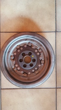 Двухмассовый маховик 2.0 tdi audi vw seat skoda оригинал, фото