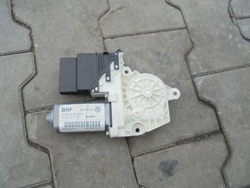 Моторчик стеклоподъемника правый задний 1k0959704b vw touran, фото