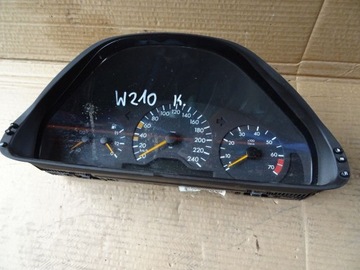 Mercedes w210 e - class instrument panel, фото