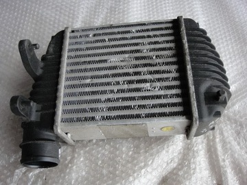Audi a6 2.7 tdi radiator intercooler 4f0145806q, фото