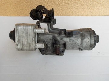 Vw golf v plus кріплення масляного фільтра 045115389e, фото