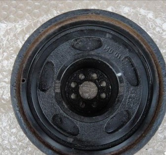 Audi a8 d4 3. 0tfsi v6 pulley 06e105251e, фото
