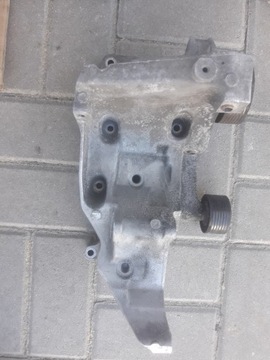 Кронштейн генератора bmw e90320d n47, фото