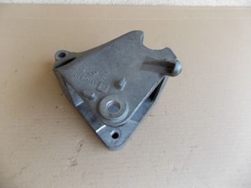 Opel signum 1.9 cdti кронштейн коробки передач 13112030