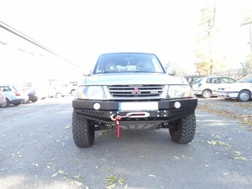 ZDERZAK PRZEDNI BEZ BULL BARA MITSUBISHI PAJERO 3