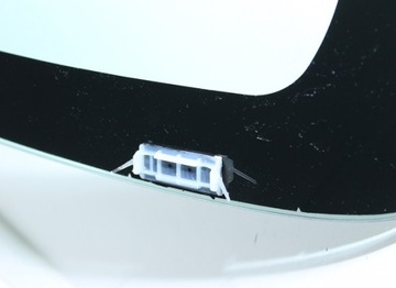 NOVÁ SKLO (OKNO) PŘEDNÍ ČELNÍ TOYOTA FJ CRUISER (GSJ15W) 2006-2022 + SPONY