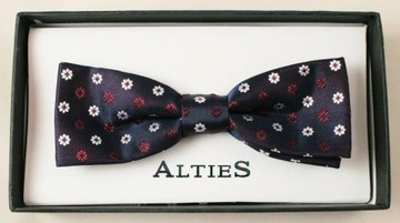 Элегантный галстук-бабочка с нагрудным платком от Alties