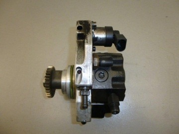 ČERPADLO VSTŘIKOVAČE MERCEDES JEEP 3.0 CRD 0445010145