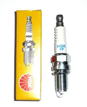 ŚWIECA CR9EH-9 NGK CB CBF CBR HORNET 500 600 900