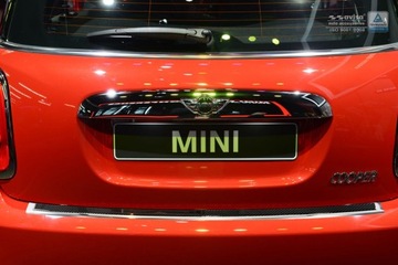 MINI COOPER 3 Карбоновая накладка на задний бампер