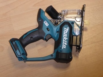 Станок для резки гипсокартона Makita DSD180Z 18В