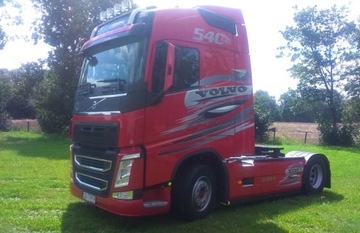 НАКЛЕЙКИ FUZY LOGO VOLVO FH 4 12 13 16 ПОЛИМЕРНЫЕ