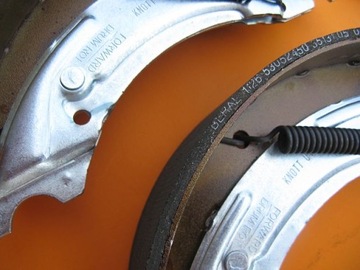 ORYGINALNE SZCZĘKI HAMULCOWE KNOTT 200x50 okładzin