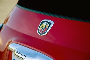 НАКЛЕЙКА ЭМБЛЕМА FIAT ABARTH ЗНАК PUNTO 500!!