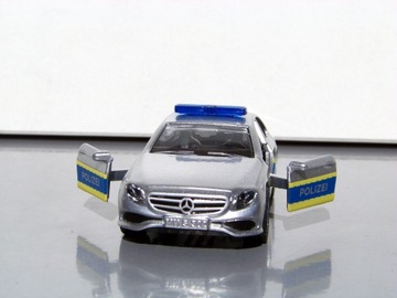 SIKU 1504 MERCEDES-BENZ E 350 CDI POLIZEI