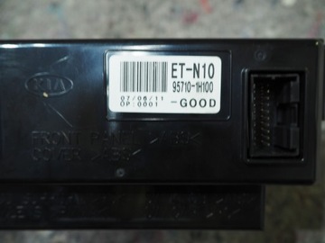Kia Ceed 07 957101H100 дисплей часов