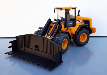 Фронтальный погрузчик SIKU 3663 JCB Agri 435S 1:32