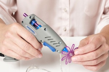 КЛЕВОЙ ПИСТОЛЕТ 930 DREMEL КЛЕЙНЫЙ ПИСТОЛЕТ + 18 х КЛЕЙ